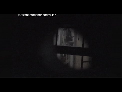 ❤️ Rubia es grabada en secreto por un voyeur del barrio escondido detrás de unos ladrillos huecos ️ Video de porno en es.mobilecric.top ❌️